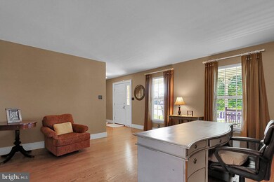 1149 Bernard Dr, Reading, PA 19605 - photo 3