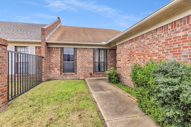 115 N Stonebridge Cove, West Memphis, AR 72301 - photo 4