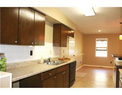 2 Lancaster Dr, Bella Vista, AR 72715 - photo 4