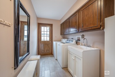 1066 E Gartner Rd, Naperville, IL 60540 - photo 6