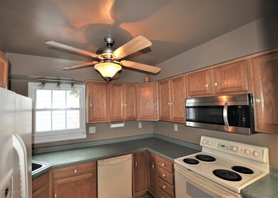 2941 Pleasant Grove Rd, Lansing, MI 48910 - photo 5