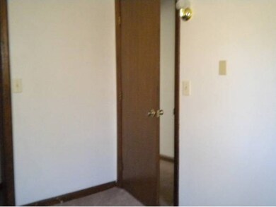 13A Kim Ave unit 13B, Londonderry, NH 03053 - photo 6