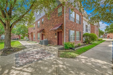 801 Luther St W unit 106, College Station, TX 77840 - photo 2