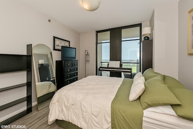 Vision on State unit 1802, Chicago, IL 60605 - photo 7