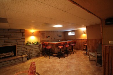 4441 Emerson Ave, Schiller Park, IL 60176 - photo 3