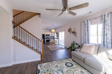 5784 Manhattan Dr, Tooele, UT 84074 - photo 5