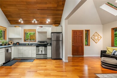 11437 Vashon Hwy SW, Vashon, WA 98070 - photo 7