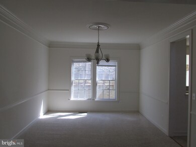 16451 Hayes Ln, Woodbridge, VA 22191 - photo 7