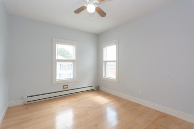 14 Russell St, Everett, MA 02149 - photo 7