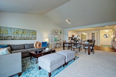 4215 Pond Willow Rd, Naperville, IL 60564 - photo 7