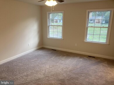 327 Monticello Dr, Colonial Beach, VA 22443 - photo 6