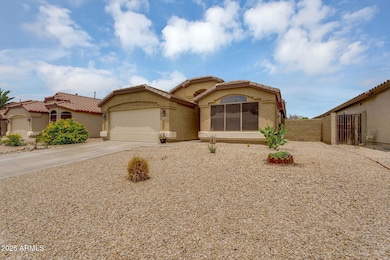 2-web-or-mls-10226 W Country Club Trail-