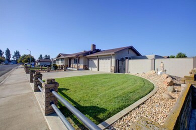 8455 Kimberly Way, Hilmar, CA 95324 - photo 3