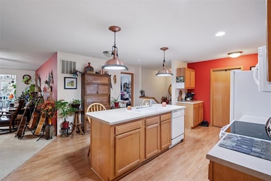 5808 SE 34th St, Des Moines, IA 50320 - photo 3