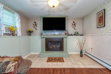 24 Berkley St, MerriMacK, NH 03054 - photo 2