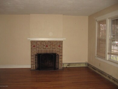 249 Reynolds St, Kingston, PA 18704 - photo 3