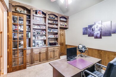 7909 Country Meadow Dr, North Richland Hills, TX 76182 - photo 5