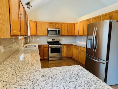 1805 Pebble Beach Dr, Plainfield, IL 60586 - photo 4