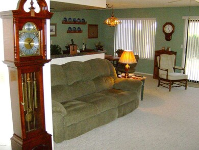 612 S Privet Way unit 80, Mesa, AZ 85208 - photo 2