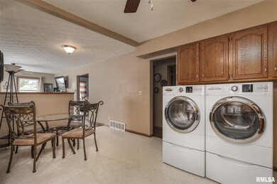 736 Westerfield Rd, Davenport, IA 52806 - photo 6