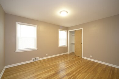 6205 N Washtenaw Ave unit 1, Chicago, IL 60659 - photo 7