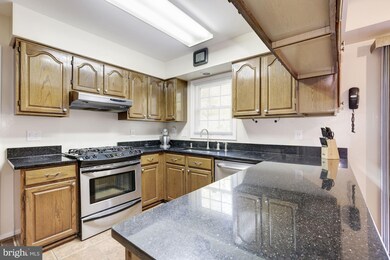 10320 Sea Pines Dr, Bowie, MD 20721 - photo 7