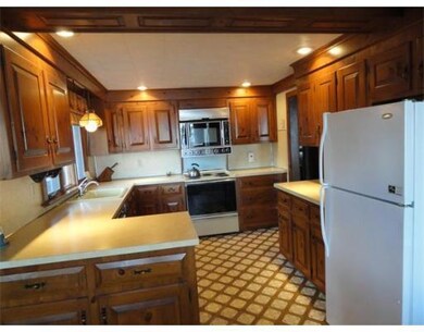 8 Cape Cod Ln, Pocasset, MA 02559 - photo 4