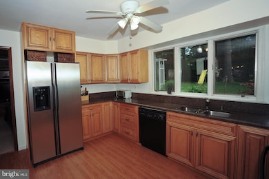 1336 Woodridge Ln, Sykesville, MD 21784 - photo 7