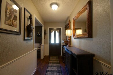 2109 Kensington Dr, Tyler, TX 75703 - photo 2