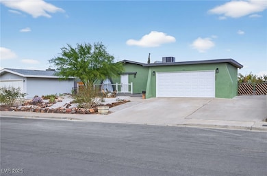 405 Scenic Dr, Henderson, NV 89002 - photo 5