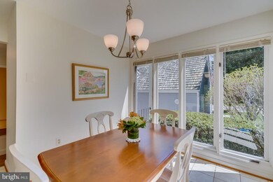 1315 Wedgewood Manor Way, Reston, VA 20194 - photo 6