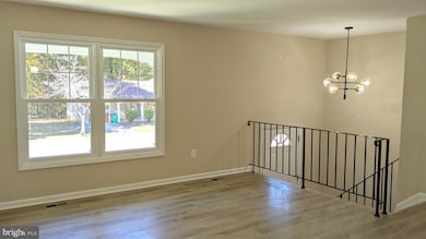 9903 Quiet Glen Ct, Springdale, MD 20774 - photo 3