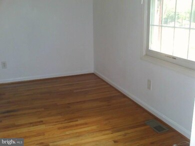 8404 Forrester Blvd unit 571, Springfield, VA 22152 - photo 3