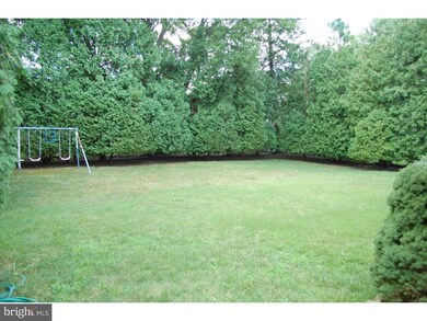 79 Knollwood Dr, Cherry Hill, NJ 08002 - photo 4