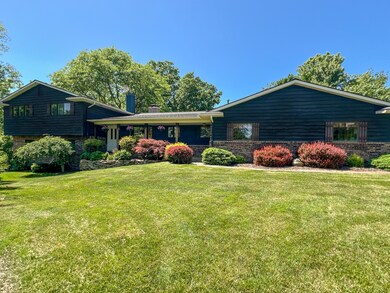 6290-lakeshore-dr-west-bloomfield-mi-uni