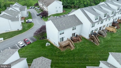 400 Carriage Ln unit 400, Red Lion, PA 17356 - photo 6