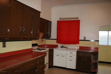 978 Carmalt St, Scranton, PA 18519 - photo 6