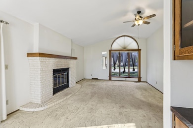 720 Stafford Rd, Janesville, WI 53546 - photo 5