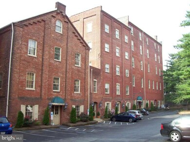 231 N Shippen St unit 23, Lancaster, PA 17602 - photo 3