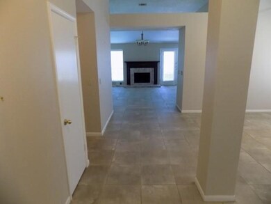 3907 Ashwood Dr, Pearland, TX 77584 - photo 4