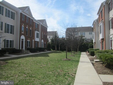 42773 Kearney Terrace, Chantilly, VA 20152 - photo 4