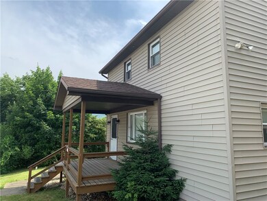 114 E 1st Ave, Latrobe, PA 15650 - photo 4