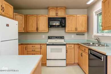07-Kitchen_MAX9362-Edit