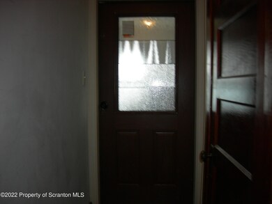 1440 Thackery St, Scranton, PA 18504 - photo 2
