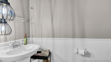 940 Manor Mall, Ardmore, OK 73401 - photo 6