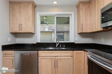 07-Kitchen_SOPH4820