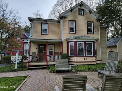 205 E Harford St, Milford, PA 18337 - photo 3