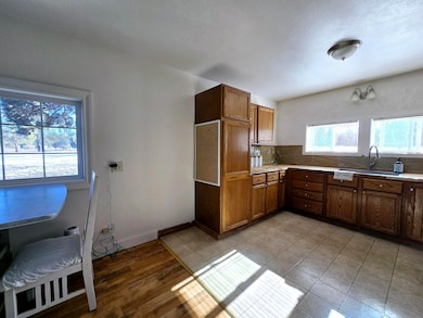 23840 Meadow Ln, Sprague River, OR 97639 - photo 7