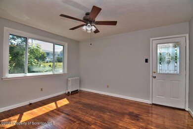 1122 Farber Ct, Scranton, PA 18510 - photo 3