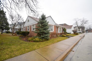 725 Laurel Ave, Des Plaines, IL 60016 - photo 6